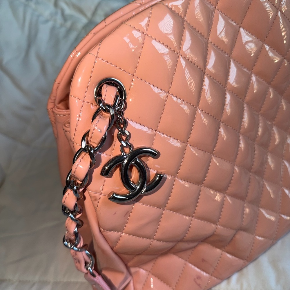 CHANEL Pink Glossy Quilted Shoulder Bag - Picture 12 of 14